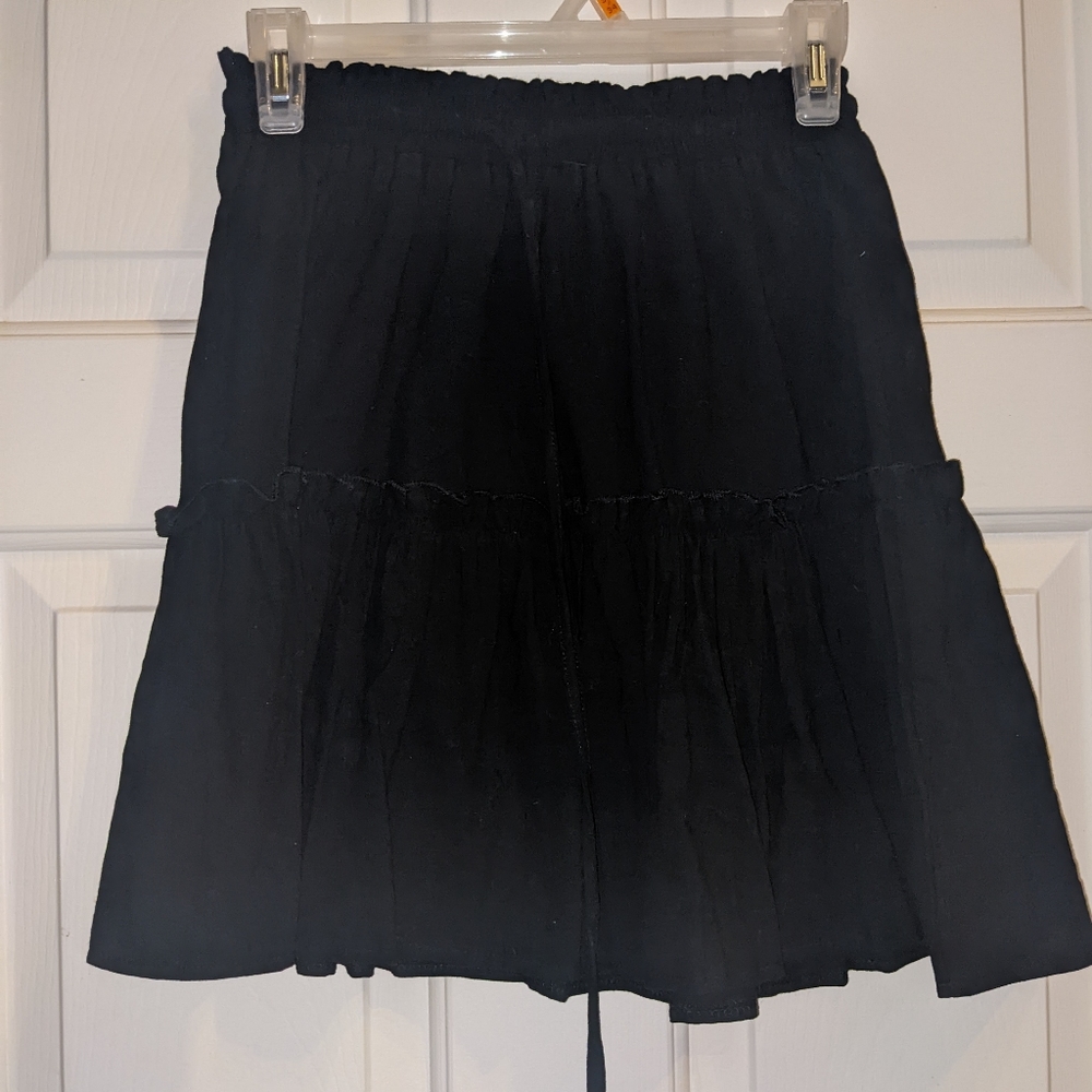 Drawstring black skirt